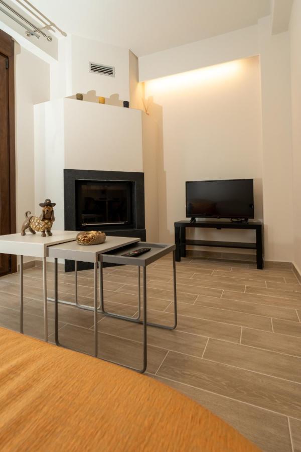 Apartament Comfy & Stylish Apt In Janina Zewnętrze zdjęcie