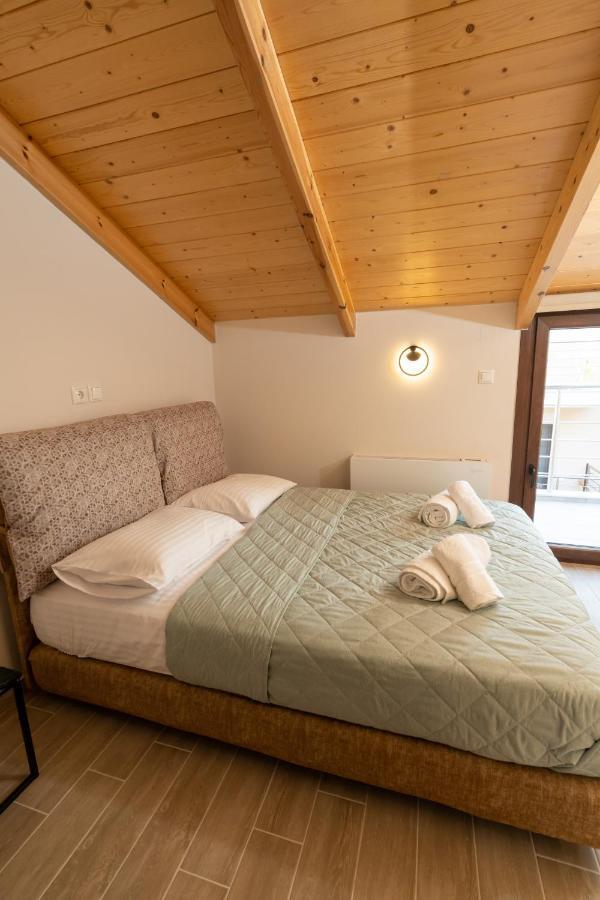 Apartament Comfy & Stylish Apt In Janina Zewnętrze zdjęcie